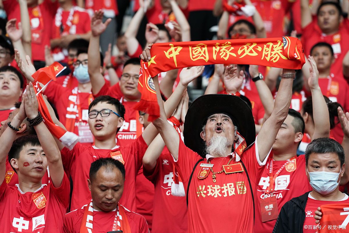 关于球队士气高涨，连胜势不可挡的信息