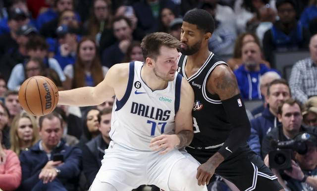 NBA季后赛焦点对决，豪门争霸