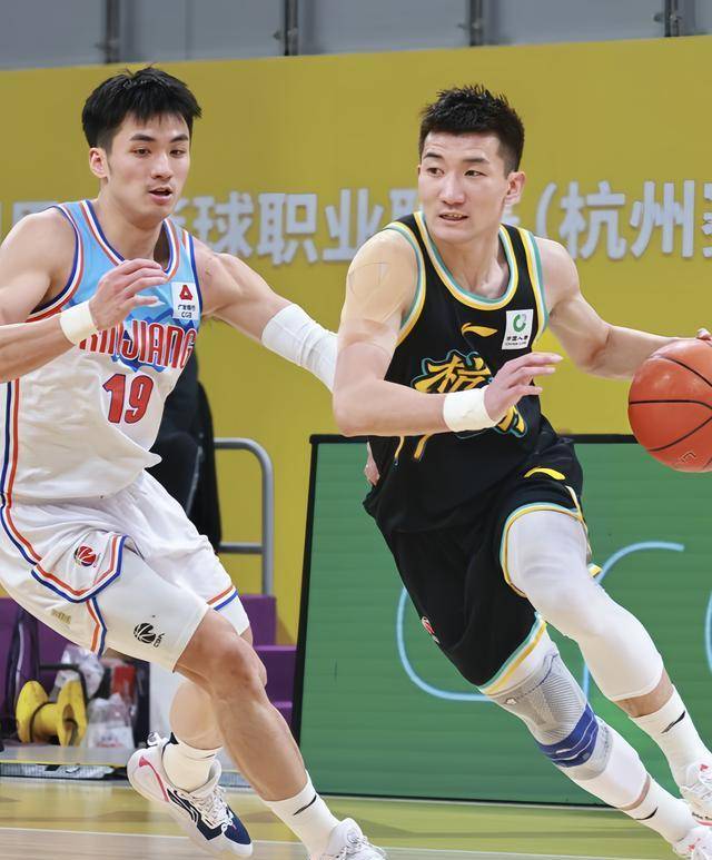 上海队实力不容忽视，强势登顶