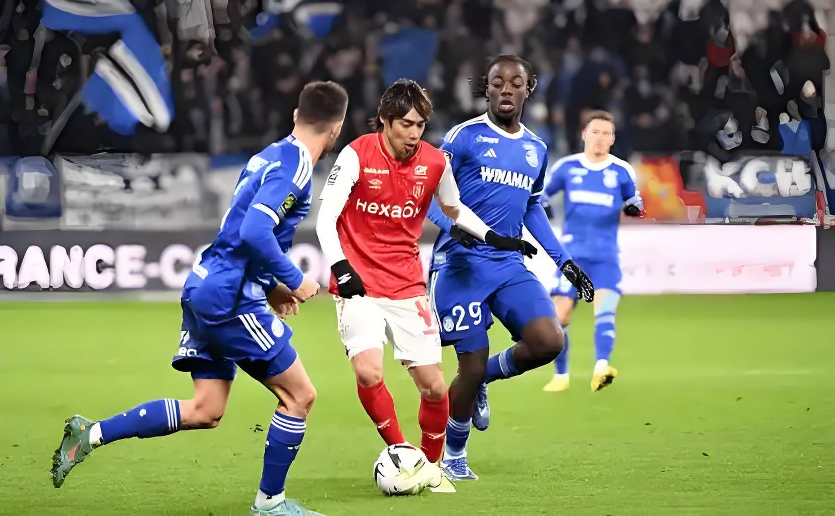 斯特拉斯堡在客场一分,表现稳定 斯特拉斯堡在客场一分,表现稳定