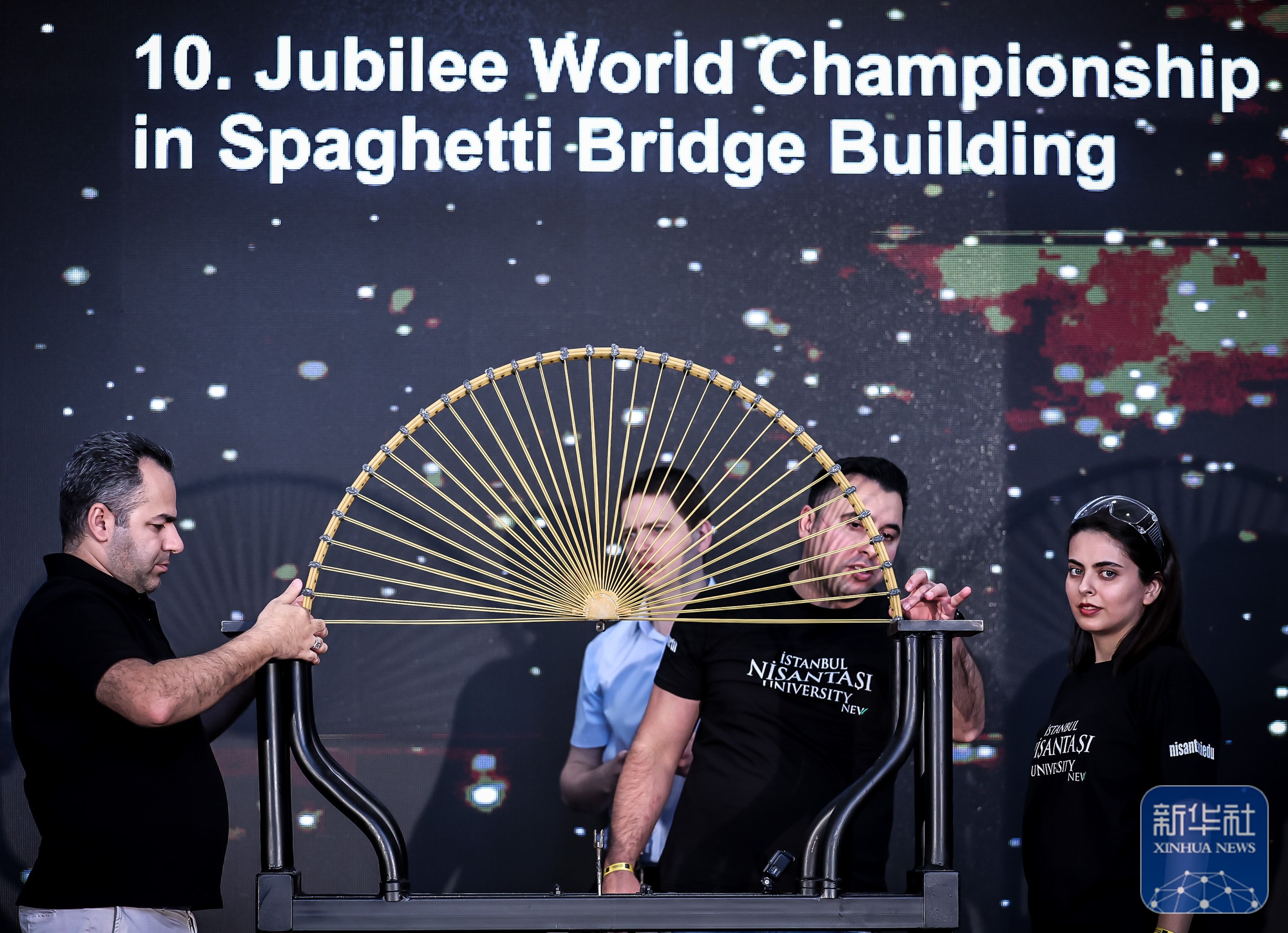 匈牙利队在比赛中展示出色表现