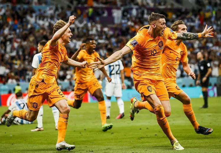 最后时刻逆转,克罗地亚惊险取胜 最后时刻逆转,克罗地亚惊险取胜