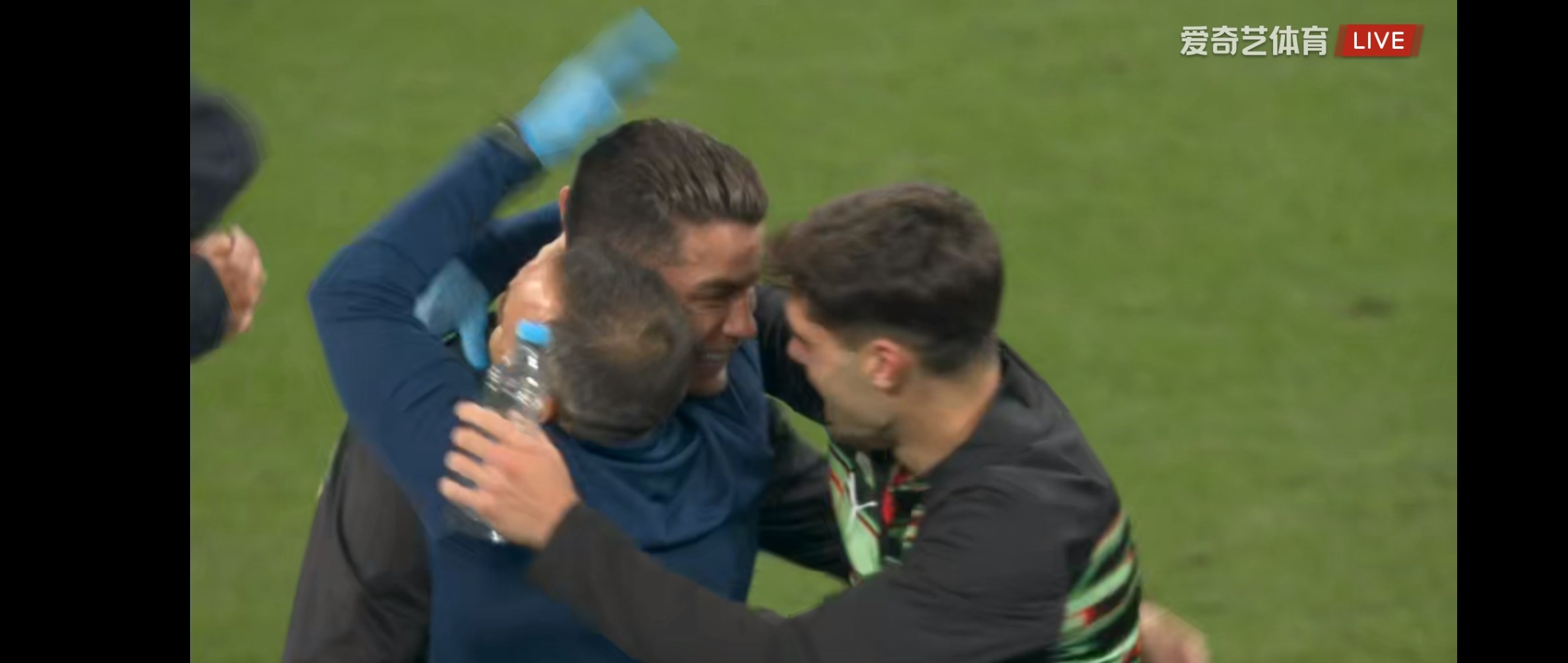 包含葡萄牙-力克西班牙，赢得友谊赛的词条