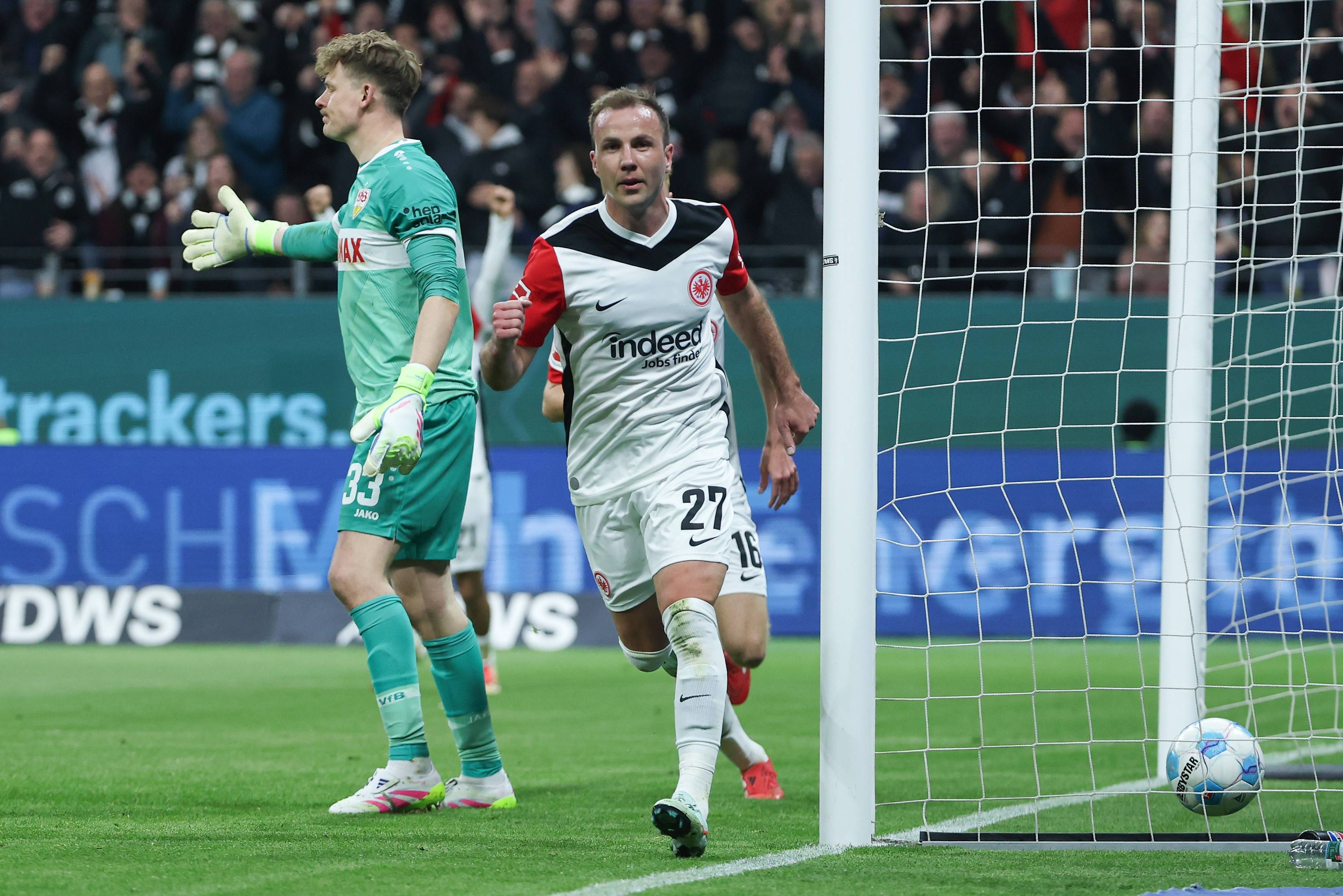 包含中场大腿复出恢复正赛,球队士气高涨的词条 包含中场大腿复出恢复正赛,球队士气高涨的词条