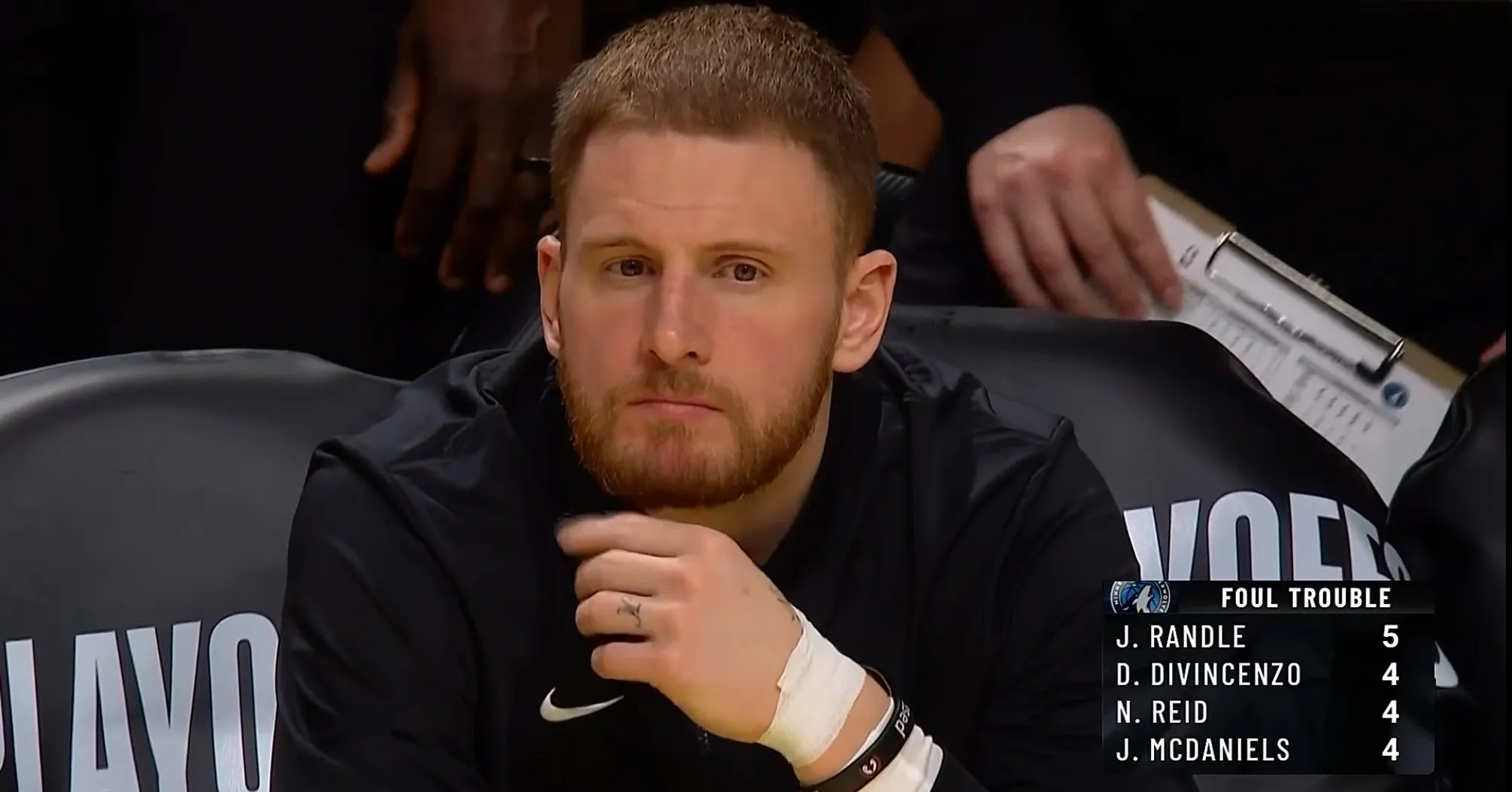 森林狼队主帅宣布辞职,季后赛前景蒙上一层阴影 森林狼队主帅宣布辞职,季后赛前景蒙上一层阴影