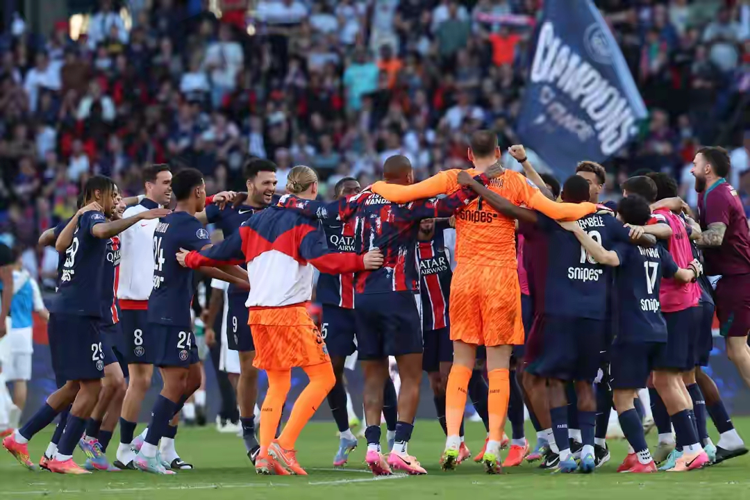 法国队狂飙冲刺,力争决赛胜利 法国队狂飙冲刺,力争决赛胜利