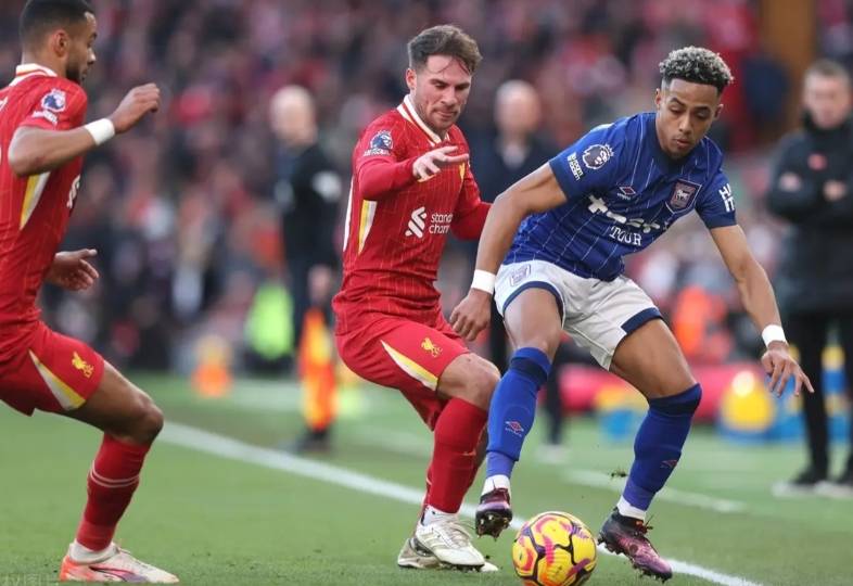 普利茅斯在主场击败了伯明翰！