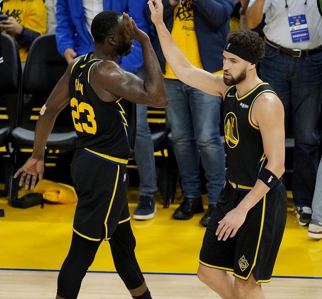 顶尖球队间的对抗:实力碰撞令人期待的简单介绍 顶尖球队间的对抗:实力碰撞令人期待的简单介绍