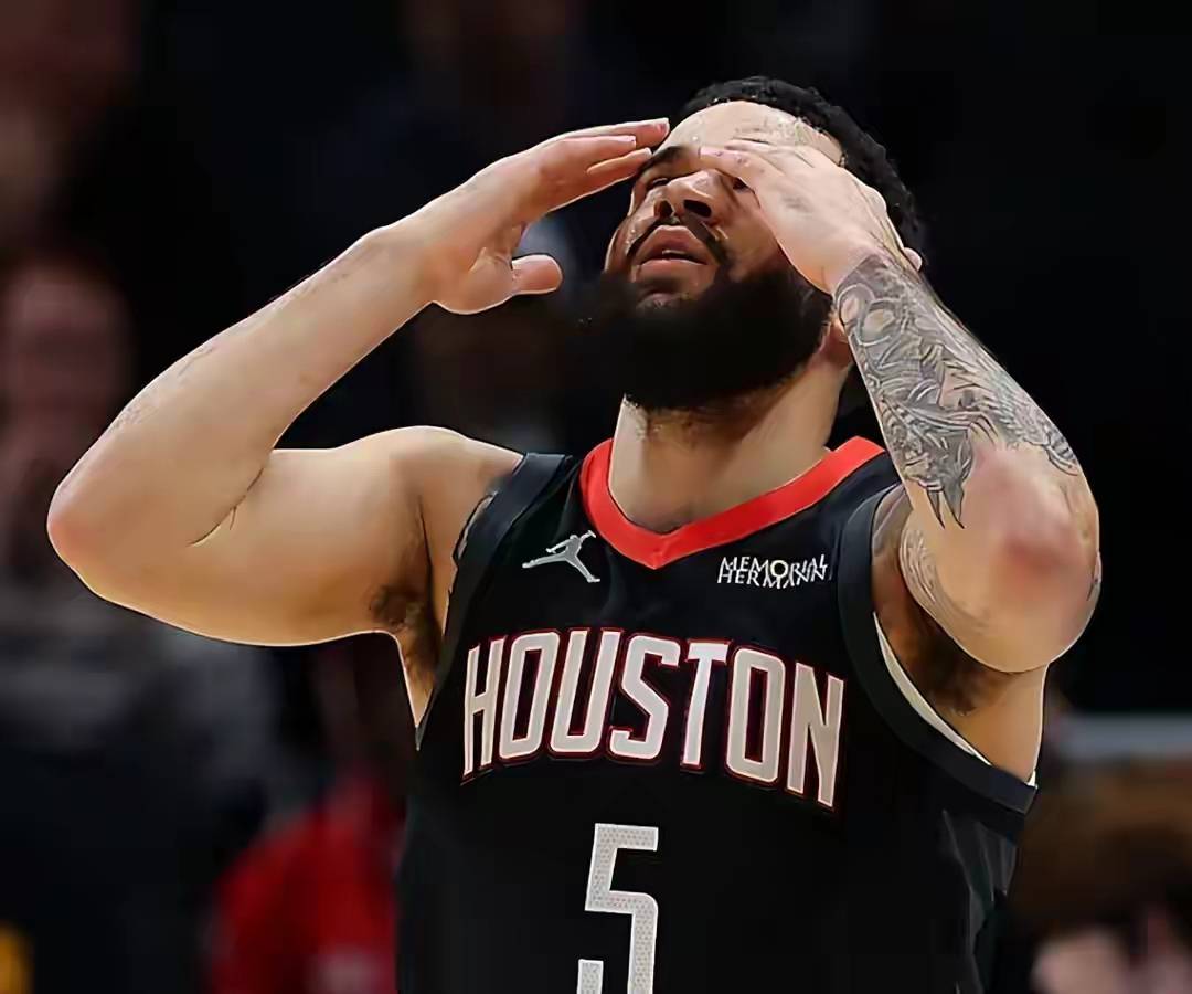 火箭队球员因伤病退出季后赛,实力受到严重打击 火箭队球员因伤病退出季后赛,实力受到严重打击