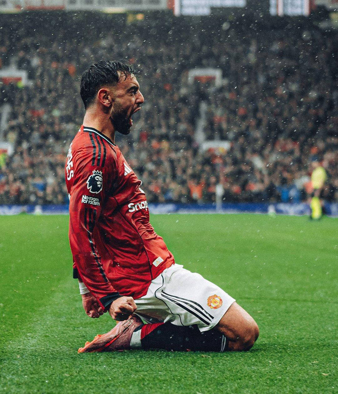 关于哥伦比亚绝地反击曼联，弗拉霍维奇关键制胜的信息