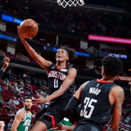 猛龙横扫篮网B队，丹尼·格林送出助攻的简单介绍