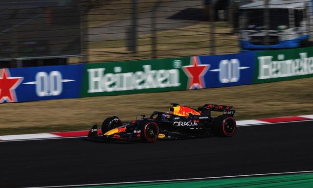 红牛车队轻取迈凯伦,佩雷兹带队取胜 红牛车队轻取迈凯伦,佩雷兹带队取胜