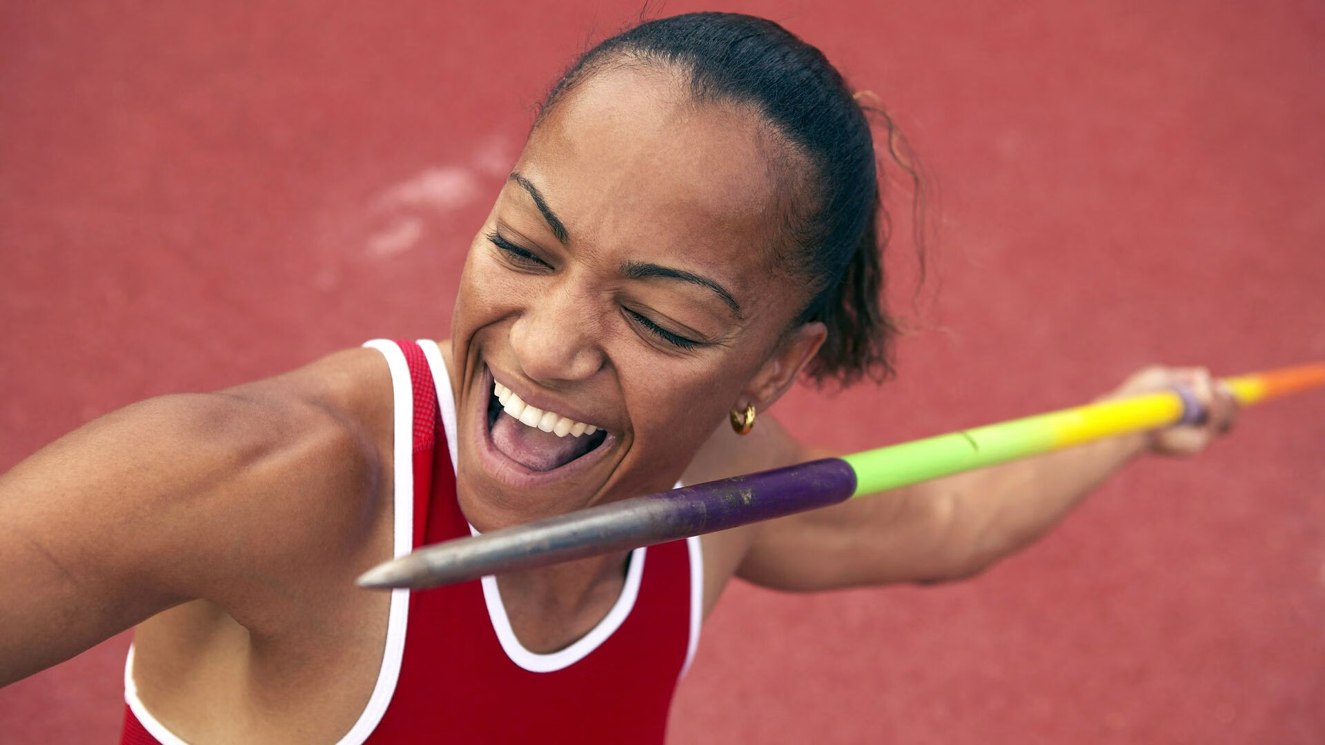 绿茵场与外交场的双重奏，当突尼斯终结几内亚，莫德里奇接管世界杯